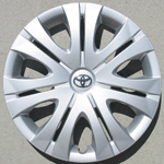 Toyota Corolla Hubcap 16 inch H61148